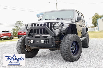 2020 Jeep Wrangler Unlimited Sahara Altitude