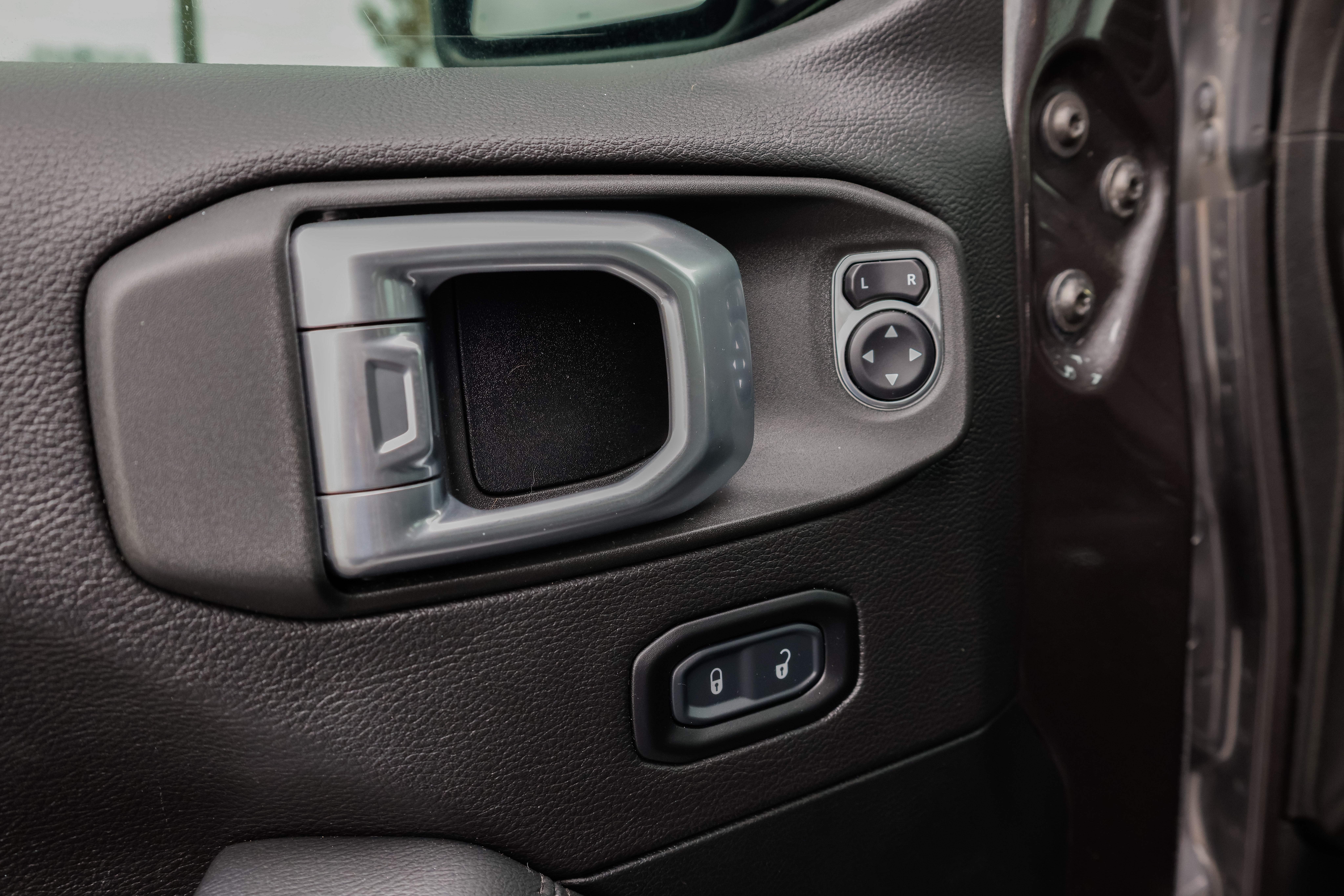 2020 Jeep Wrangler Unlimited Sahara Altitude