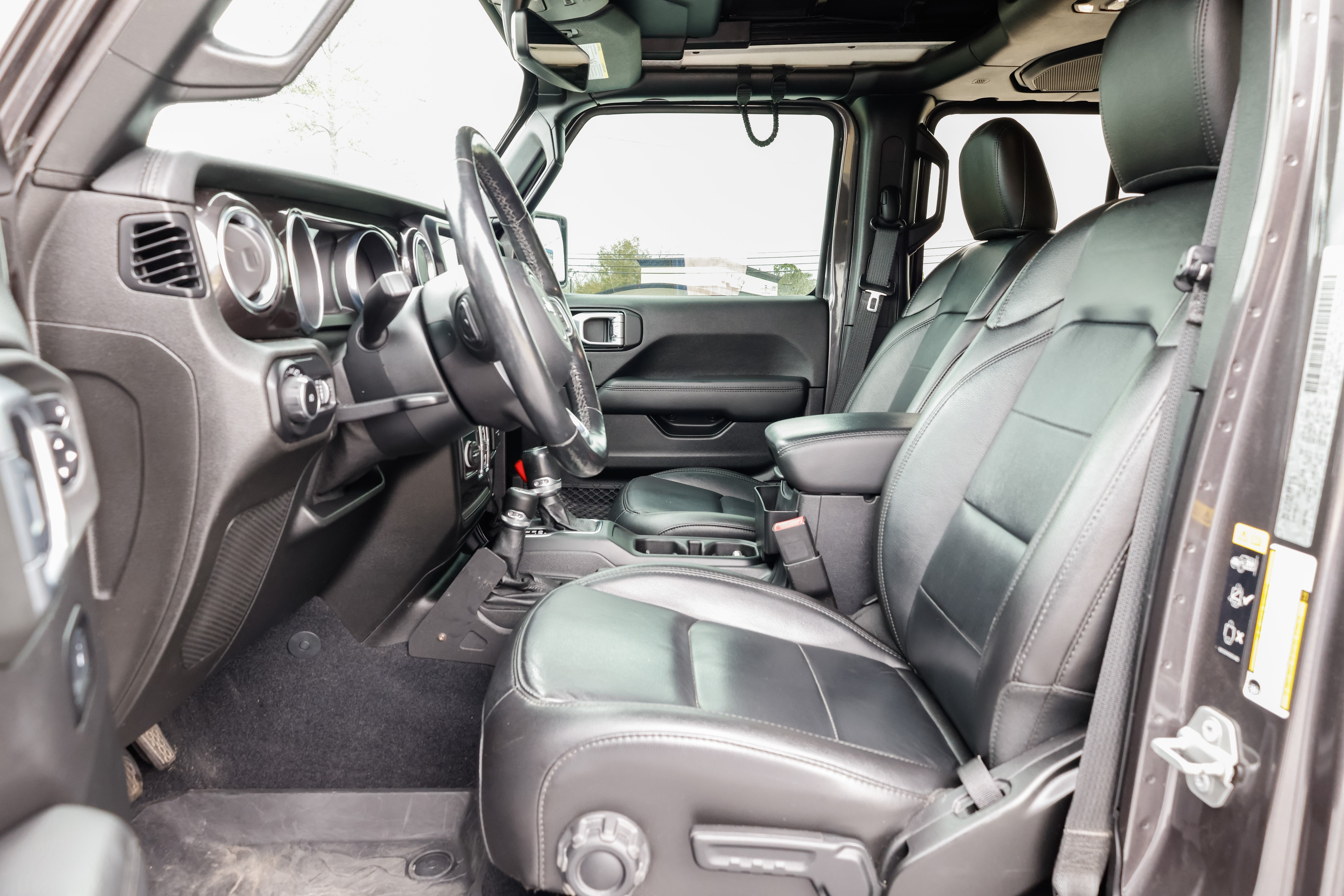 2020 Jeep Wrangler Unlimited Sahara Altitude