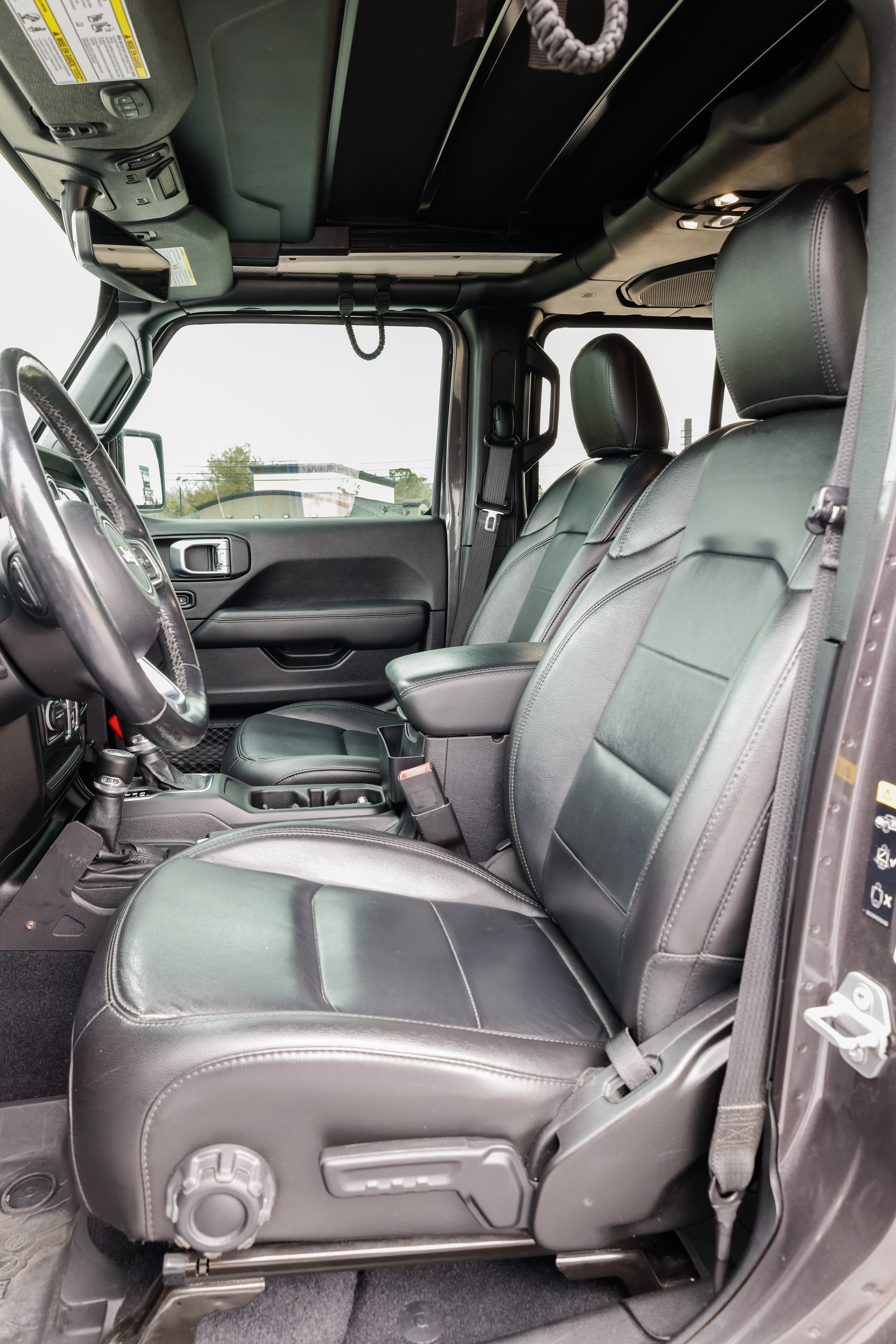 2020 Jeep Wrangler Unlimited Sahara Altitude