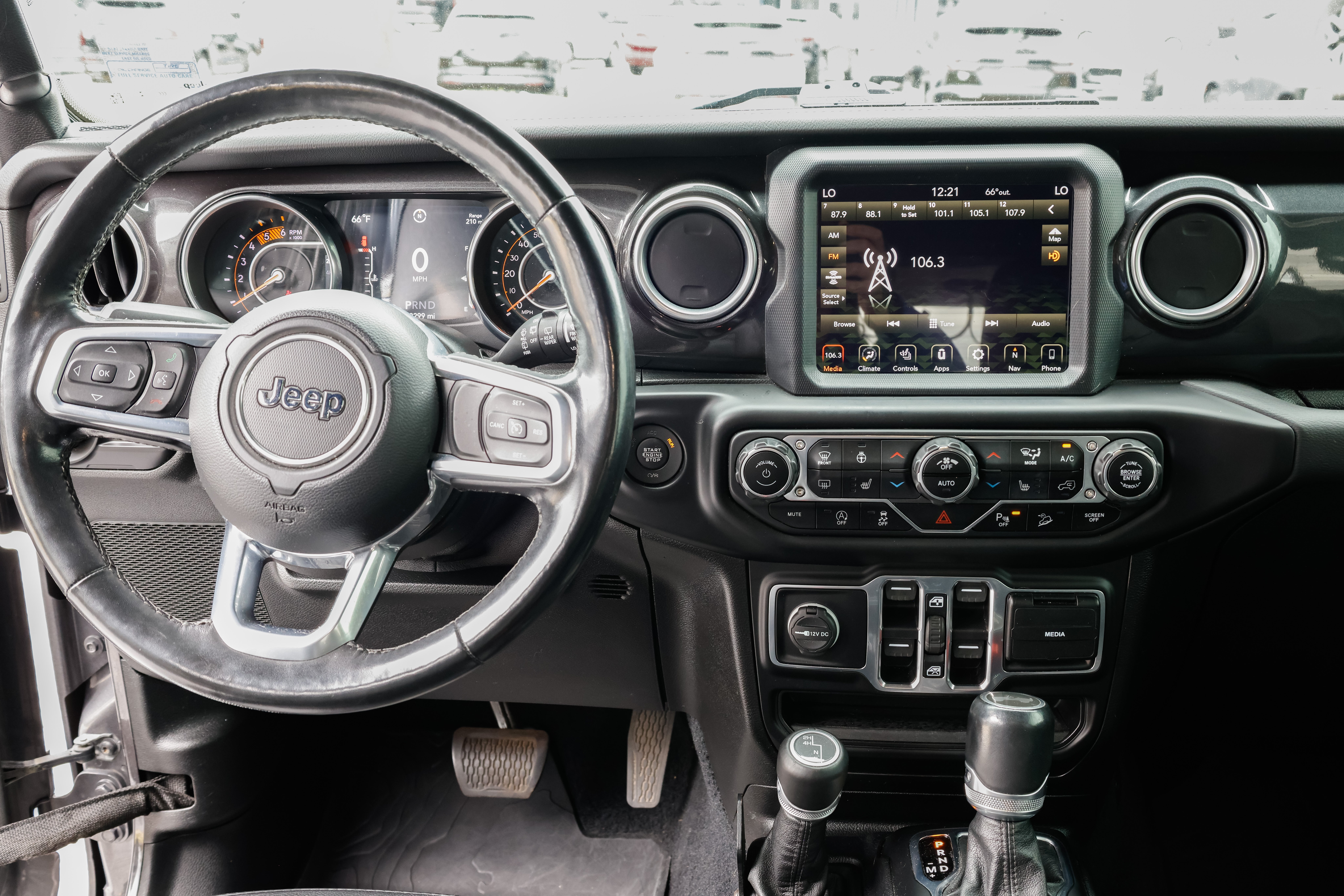 2020 Jeep Wrangler Unlimited Sahara Altitude