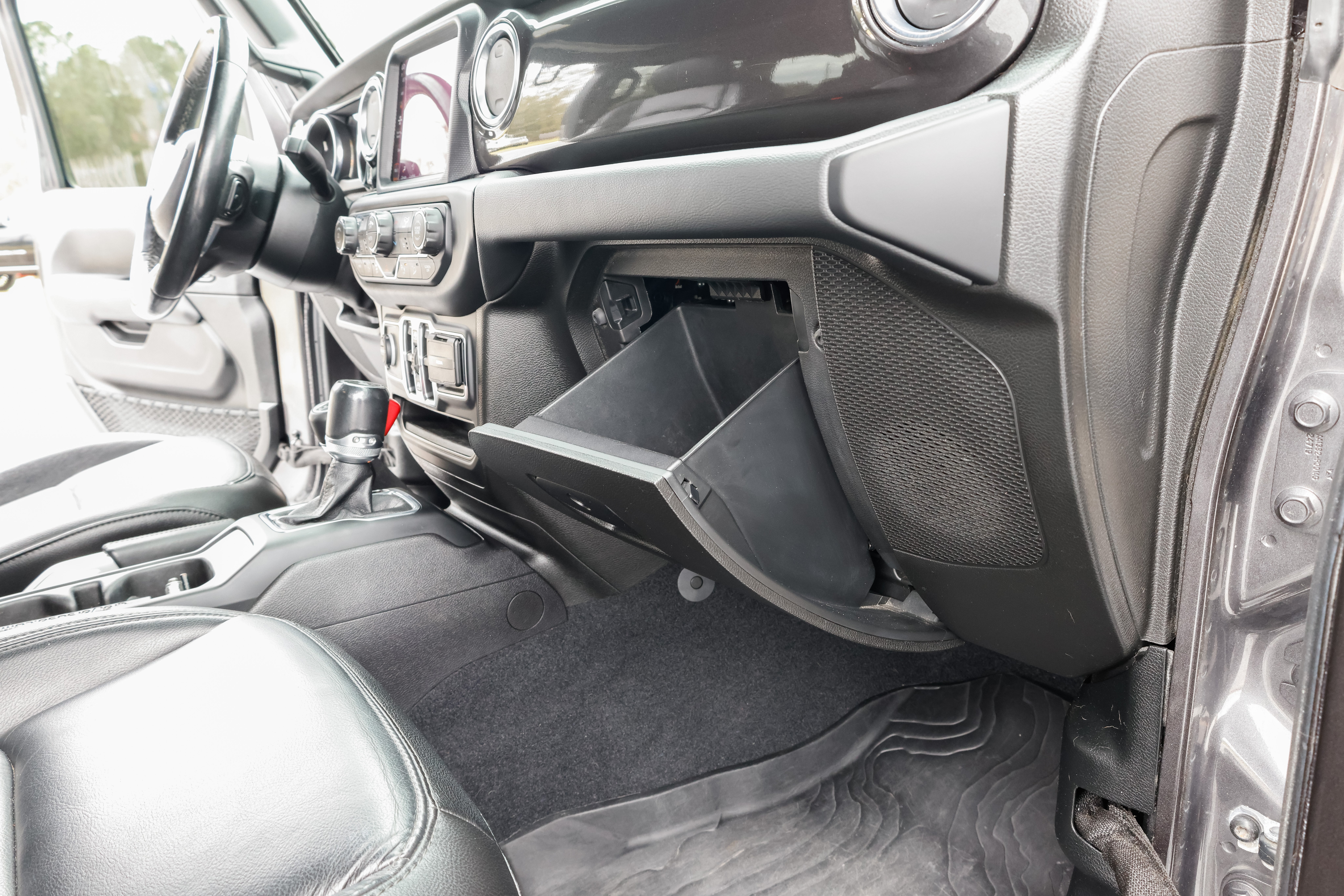 2020 Jeep Wrangler Unlimited Sahara Altitude