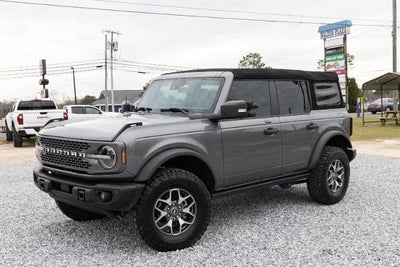 2023 Ford Bronco Base