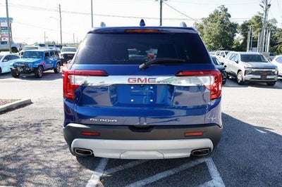 2023 GMC Acadia SLT