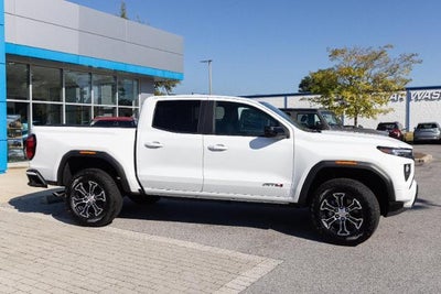 2024 GMC Canyon AT4