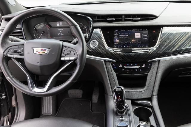 2025 Cadillac XT6 Premium Luxury