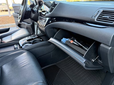 2021 Honda Pilot Touring 8-Passenger