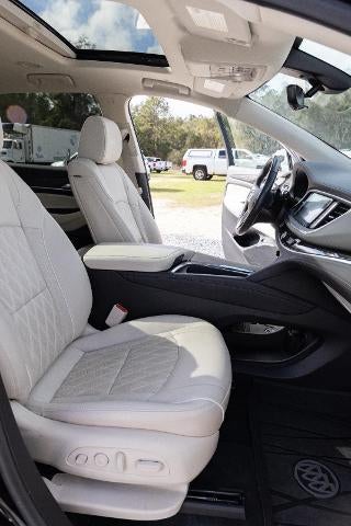 2022 Buick Enclave Avenir