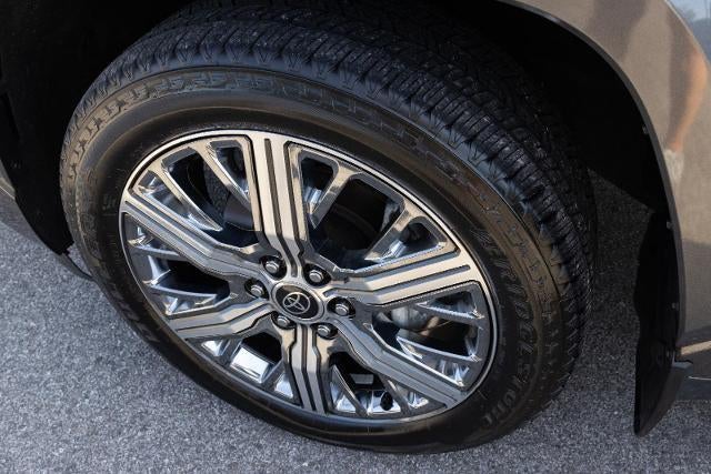 2024 Toyota Sequoia SR5